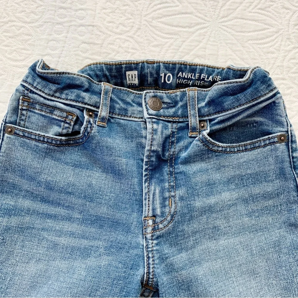 Gap Kids’ High-Rise Ankle Flare Jeans with Stretch, Medium Wash‎